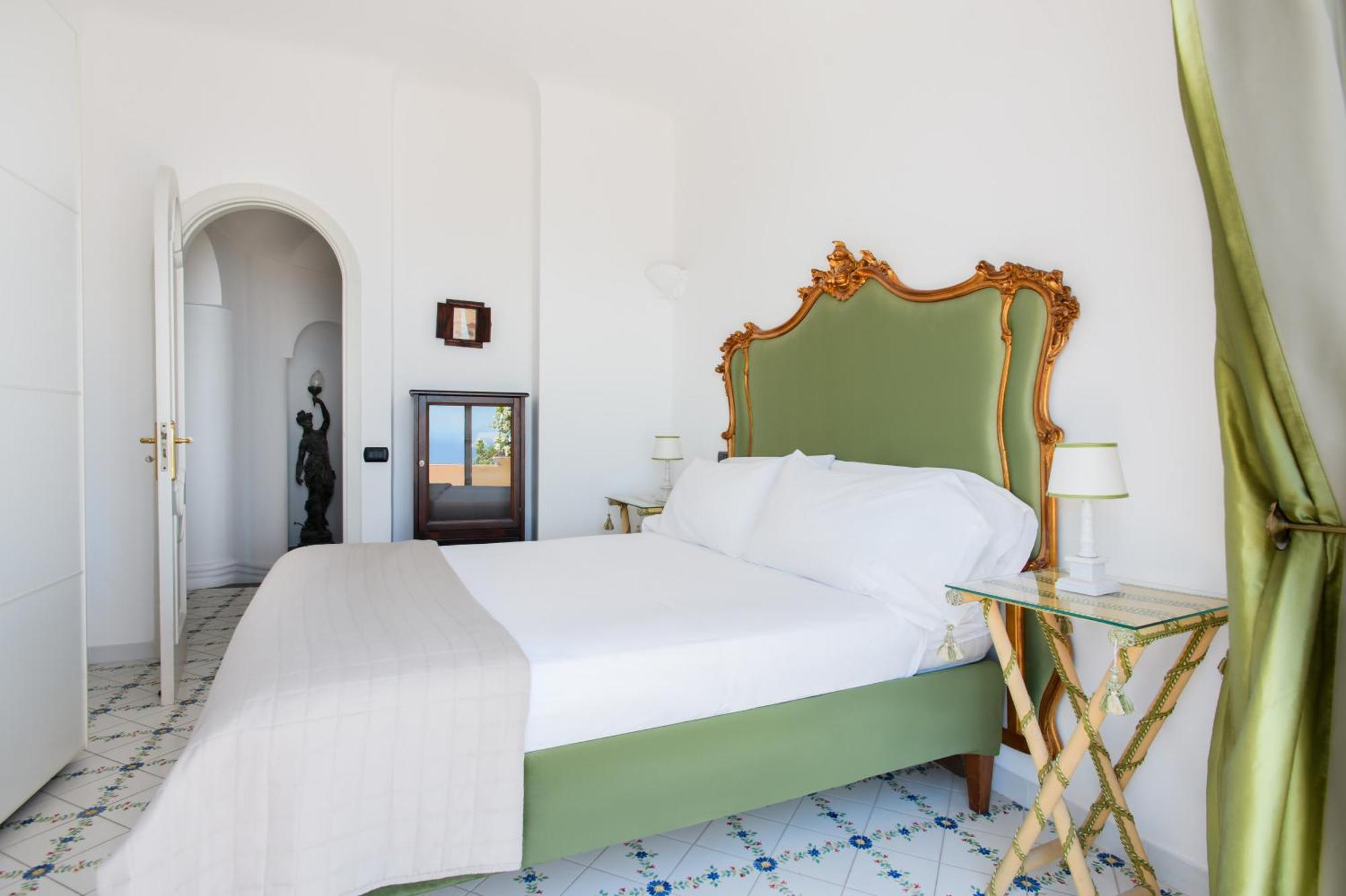 Cristina -no Steps-amalfi Coast Views -hot Tube