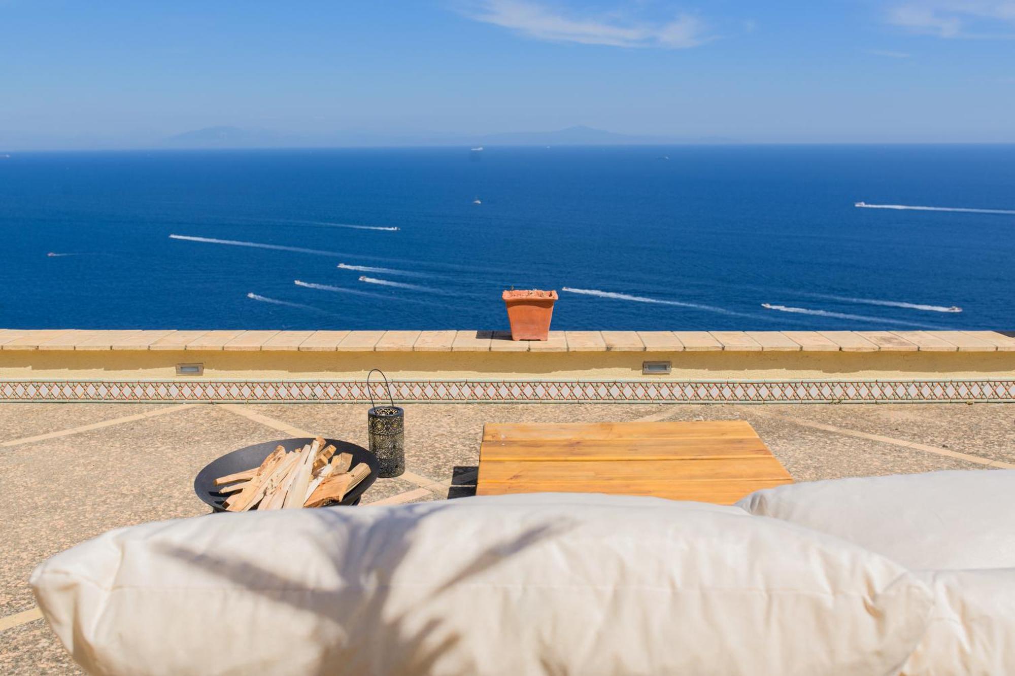 Villa Cristina -no Steps-amalfi Coast Views -hot Tube Praiano