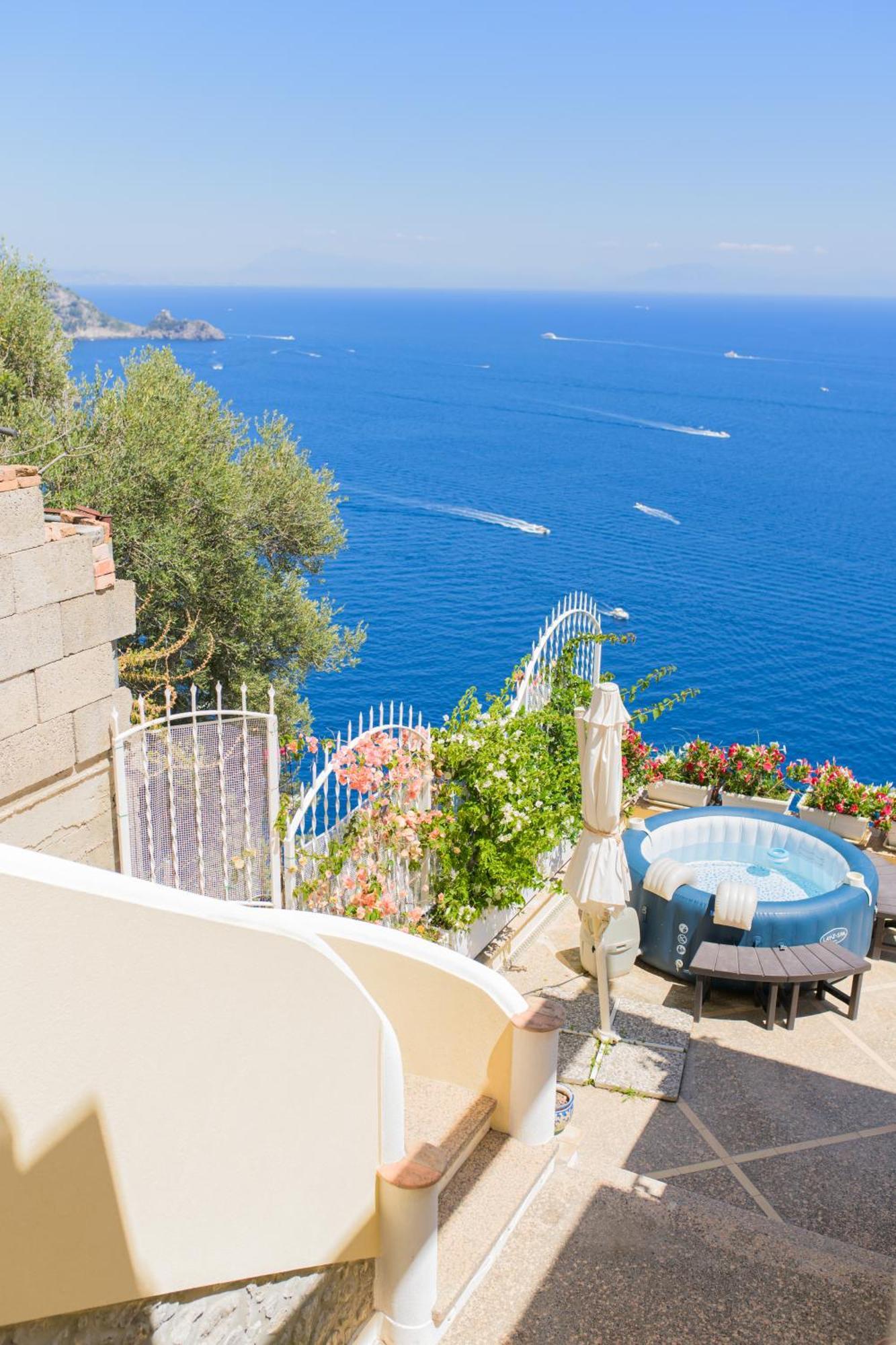 Cristina -no Steps-amalfi Coast Views -hot Tube Praiano
